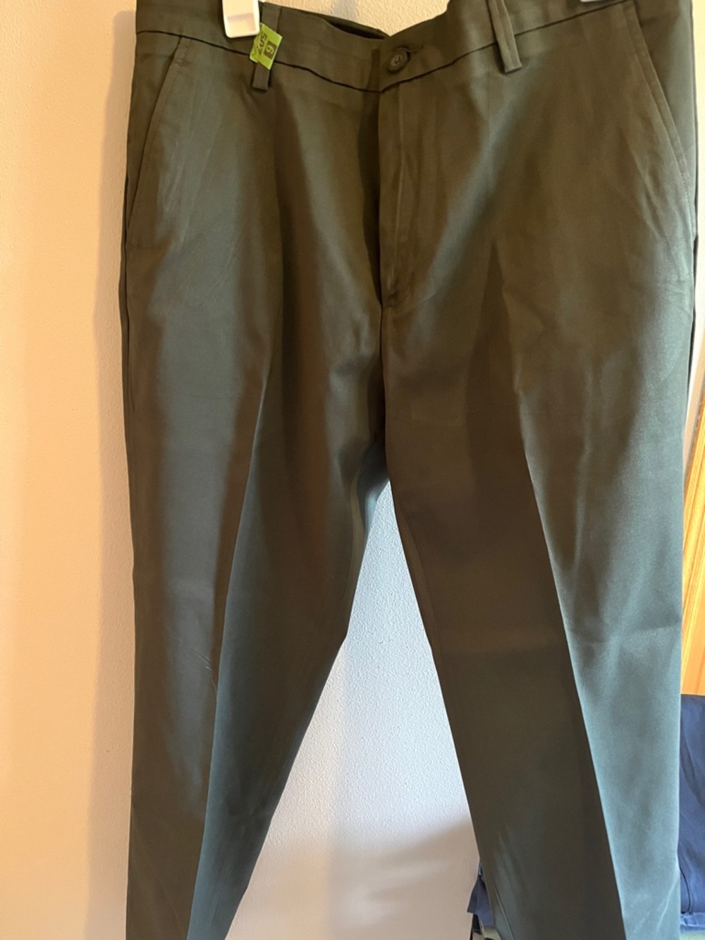 Amazon Easentials Mens Dark Green Dress Pants